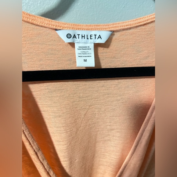 Athleta ruched front top sz M - Picture 2 of 3